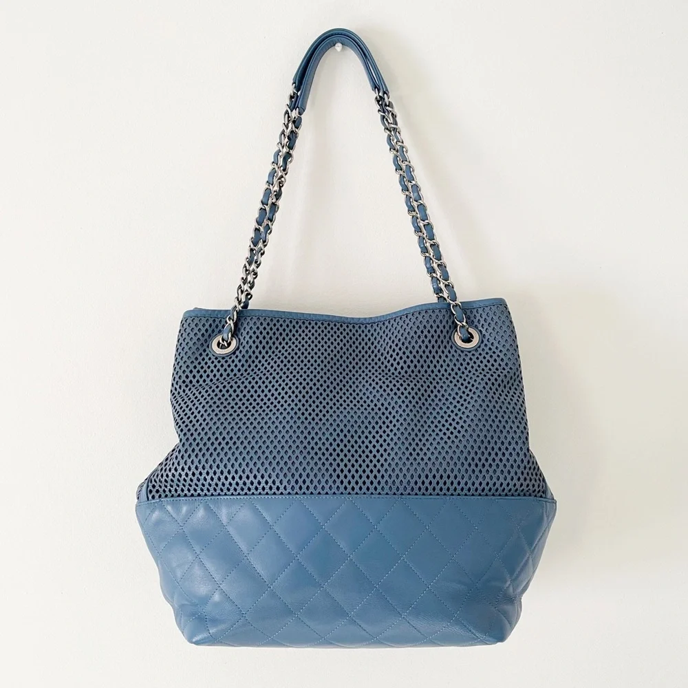 Chanel blue perforated and quilted leather Up  In The Air shoulder tote bag - Picture 2 of 13